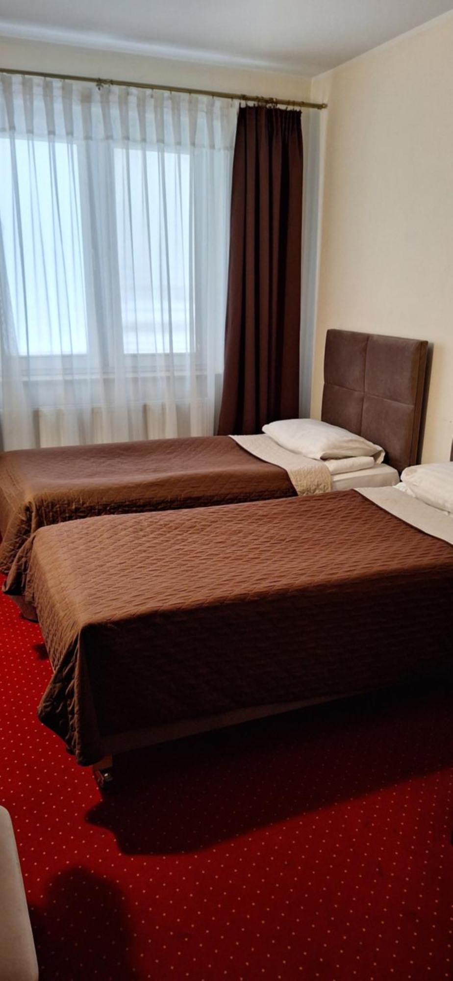 Restauracja Hotel Graal Targowisko Экстерьер фото