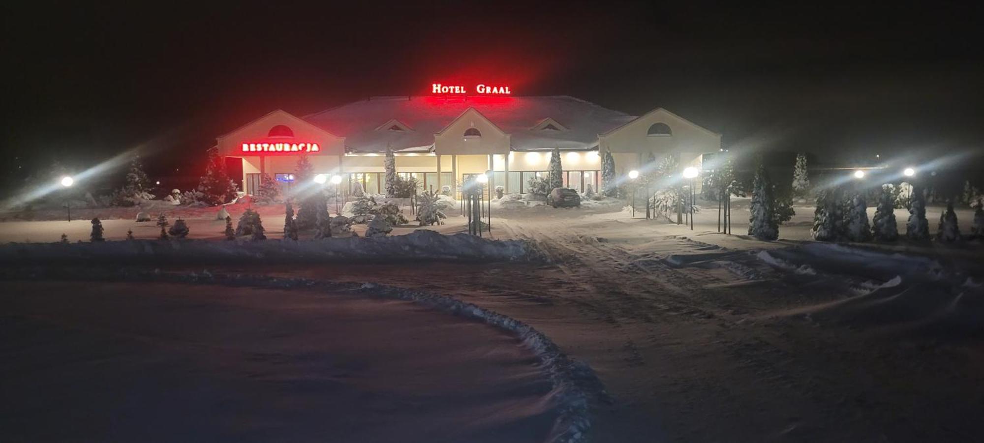 Restauracja Hotel Graal Targowisko Экстерьер фото