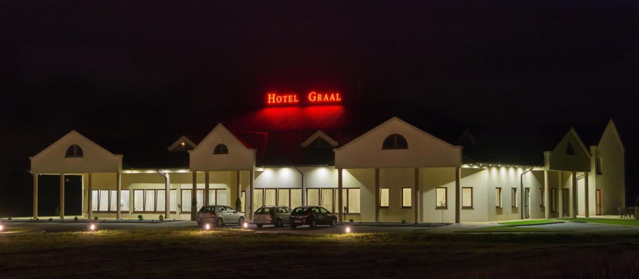 Restauracja Hotel Graal Targowisko Экстерьер фото